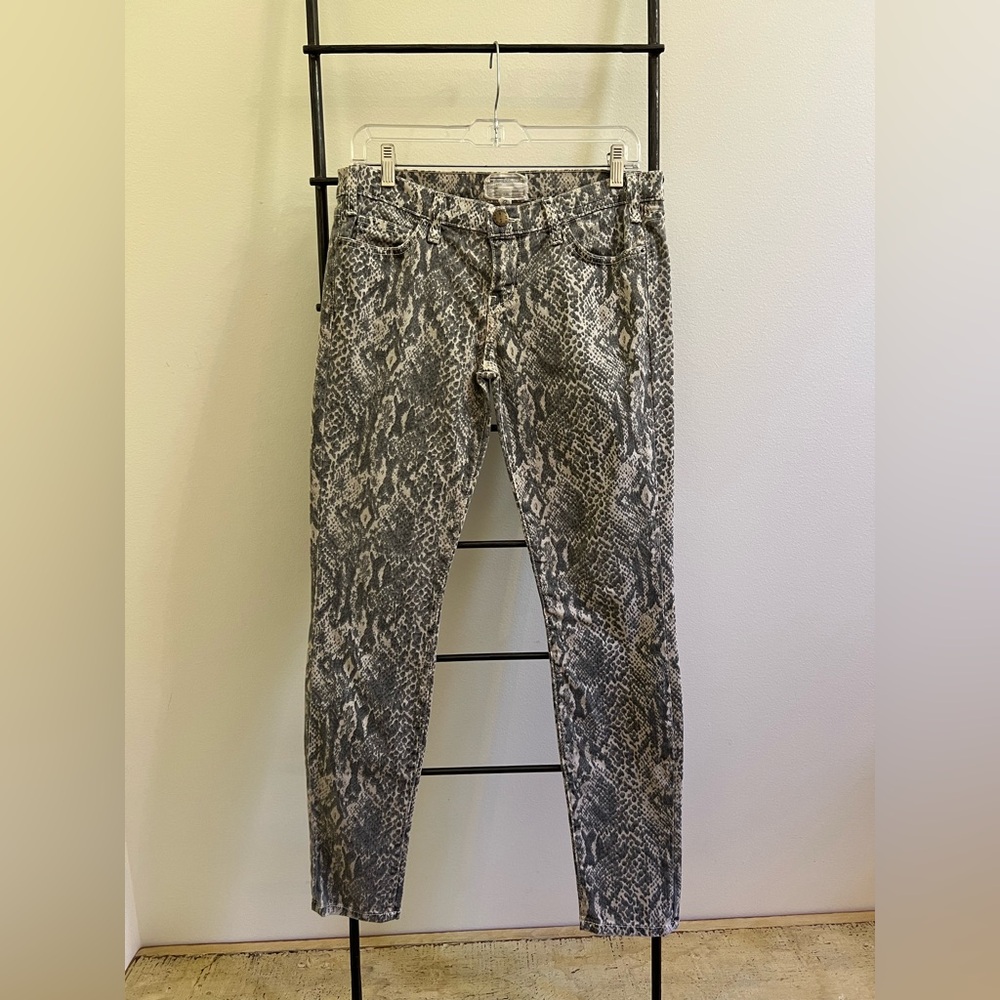 Current/Elliott Animal Print Jeans 🐍